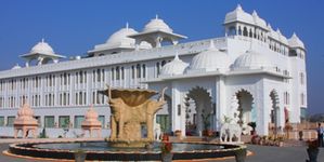 Radisson Blu Udaipur Palace Resort & Spa(MAP)
