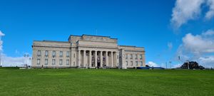Scenic Splendour - Premium