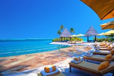 3 Nights in Standard Beach Bungalow and 1 Night at Water bungalow