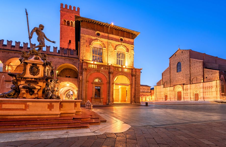 Northern Italy Explorer - Milan, Cinque Terre, Bologna and Venice